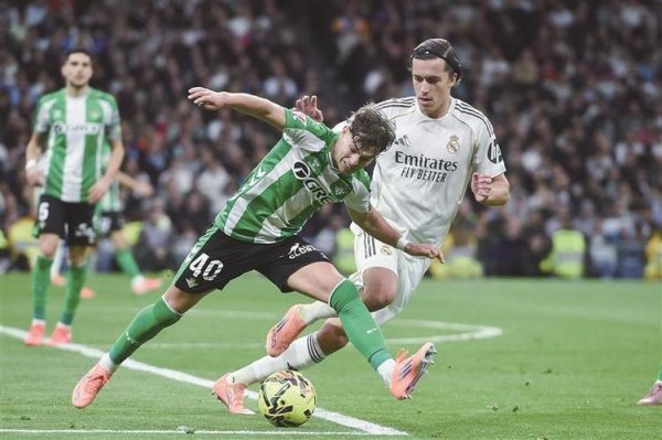 尊龙凯时官网 西甲 - 贡萨洛“帽子戏法” 皇马5-1大胜贝蒂斯